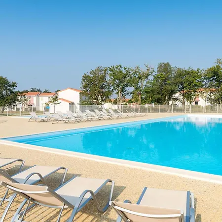 Country-coastal Retreat In The Vendee Talmont-Saint-Hilaire