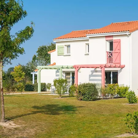 Country-coastal Retreat In The Vendee Talmont-Saint-Hilaire